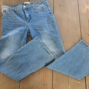 Women’s Light Blue Straight Leg Jeans - Mid Rise Casual